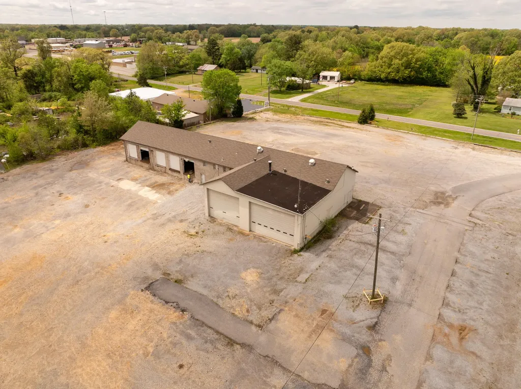 3443 State Highway 2547 Murray KY 42071