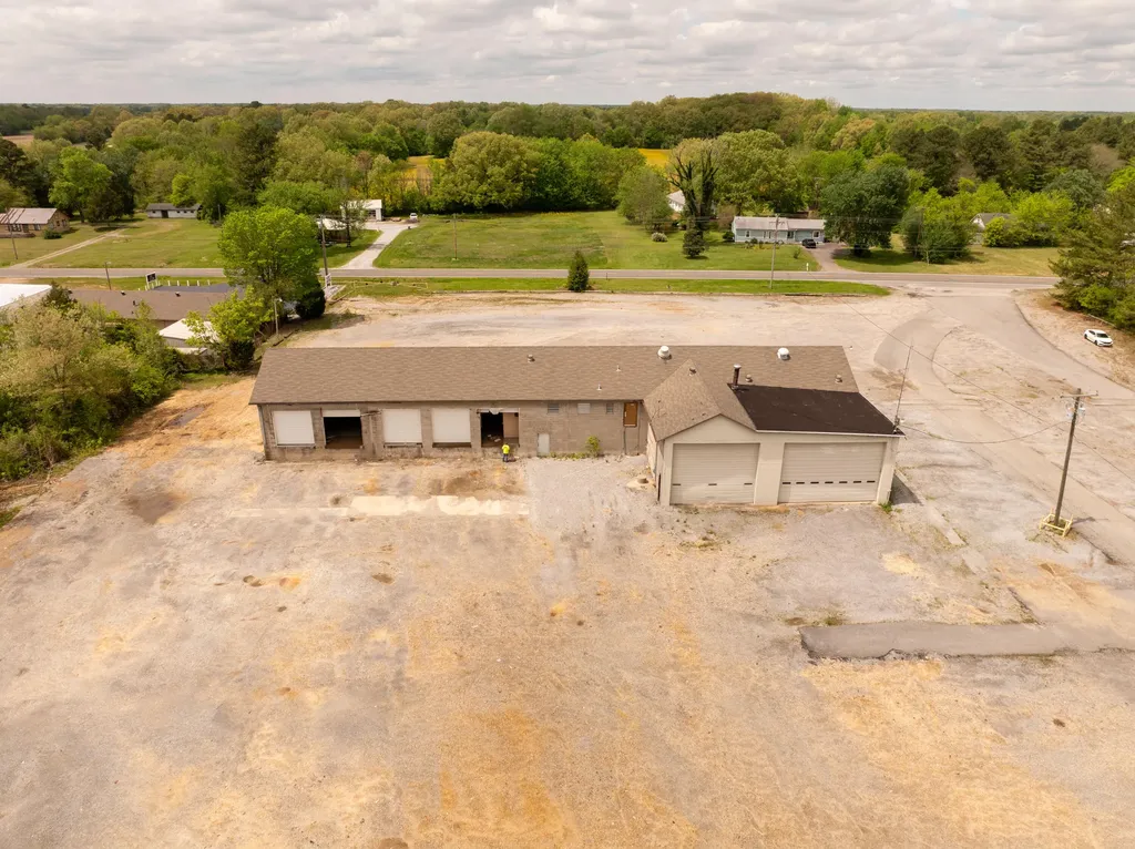 3443 State Highway 2547 Murray KY 42071