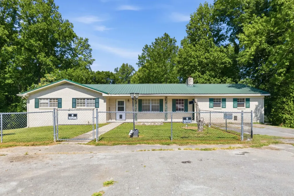 37 Kentucky Lane Williamsburg KY 40769
