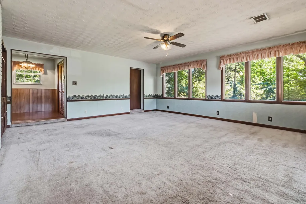 37 Kentucky Lane Williamsburg KY 40769