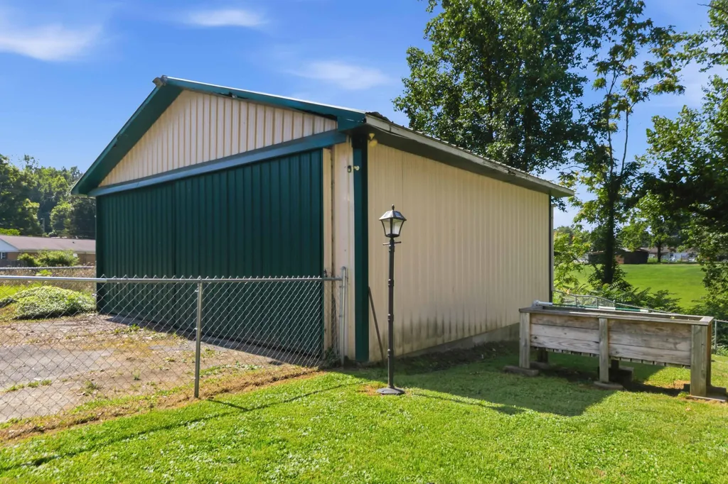 37 Kentucky Lane Williamsburg KY 40769