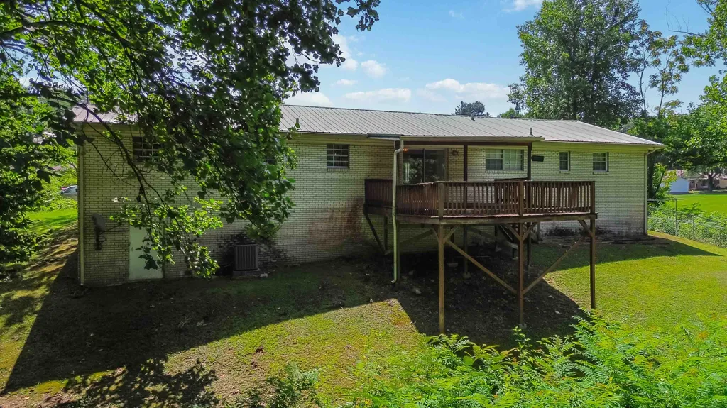 37 Kentucky Lane Williamsburg KY 40769