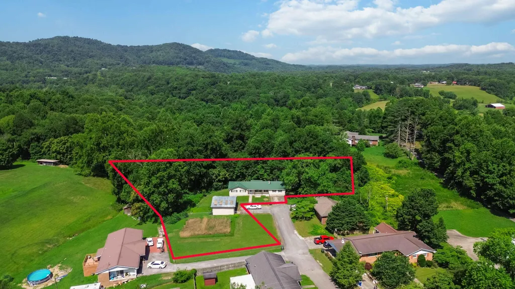 37 Kentucky Lane Williamsburg KY 40769