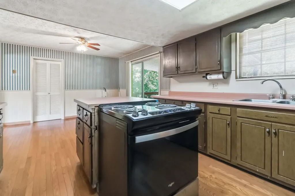 37 Kentucky Lane Williamsburg KY 40769