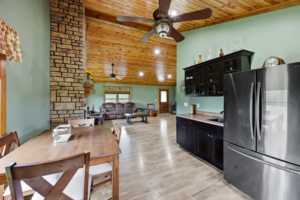 1010 Redwing Way Lawrenceburg KY 40342
