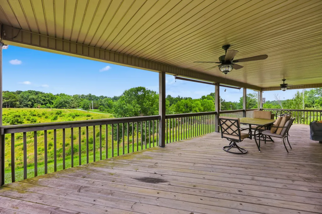 1010 Redwing Way Lawrenceburg KY 40342