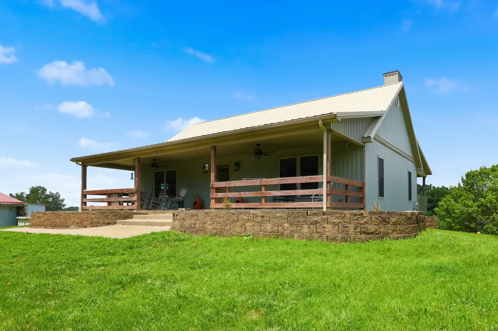 1010 Redwing Way Lawrenceburg KY 40342