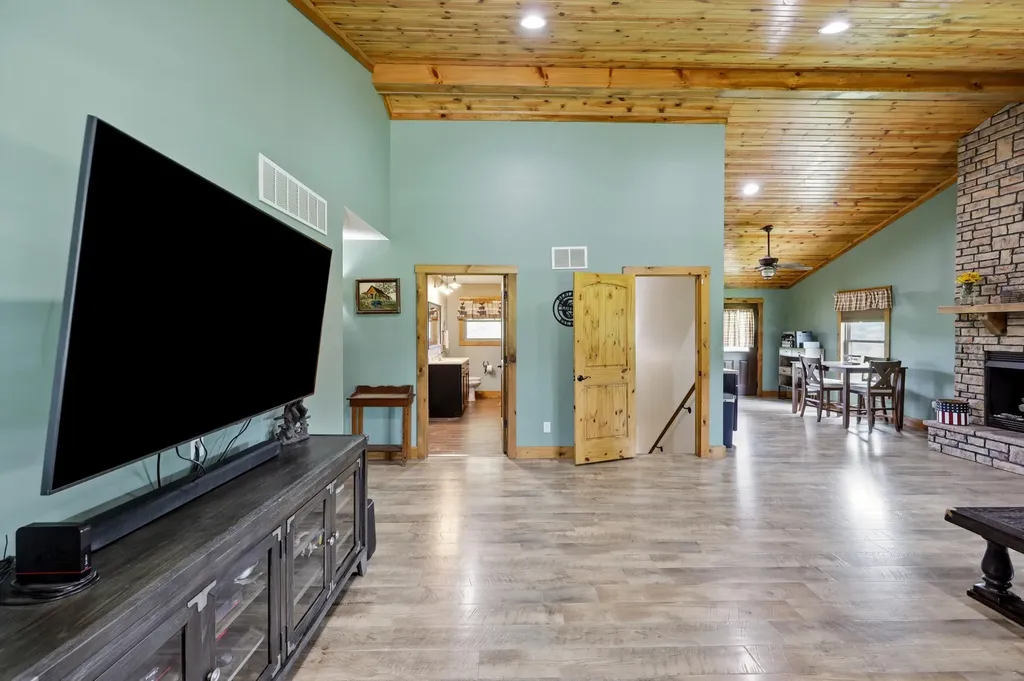 1010 Redwing Way Lawrenceburg KY 40342