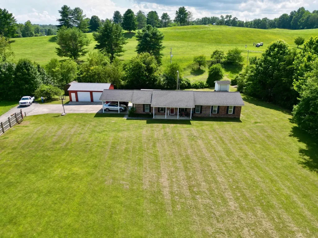260 Putter Lane Beattyville KY 41311