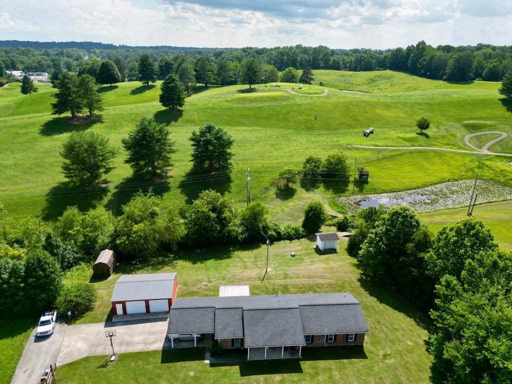260 Putter Lane Beattyville KY 41311