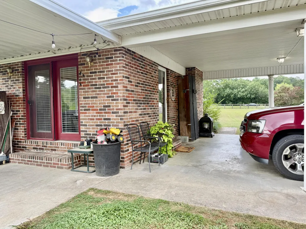 260 Putter Lane Beattyville KY 41311