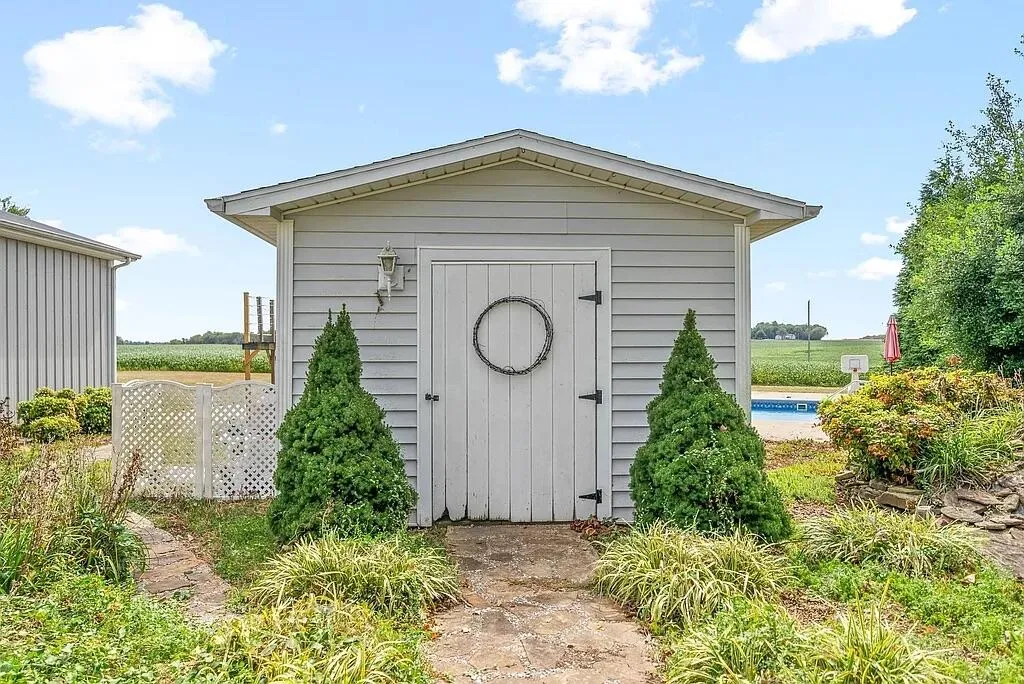 9575 Julien Road Hopkinsville KY 42240