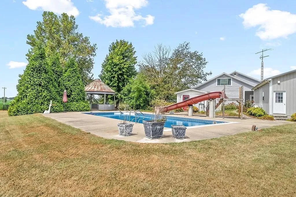 9575 Julien Road Hopkinsville KY 42240