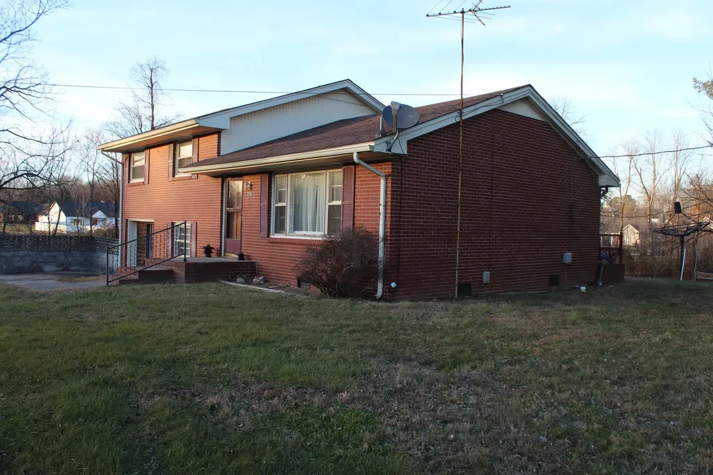 2701 N Friendship Road Paducah KY 42001