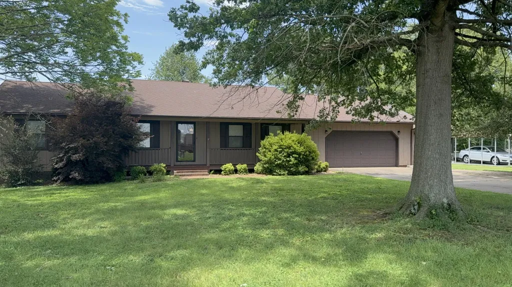 338 Natchez Trace Mayfield KY 42066