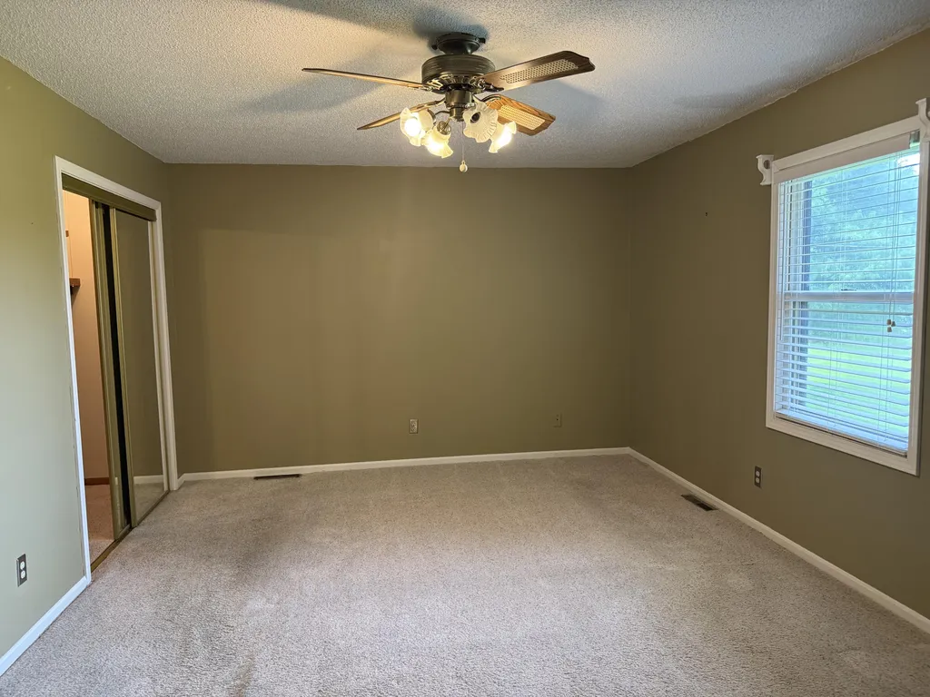 338 Natchez Trace Mayfield KY 42066