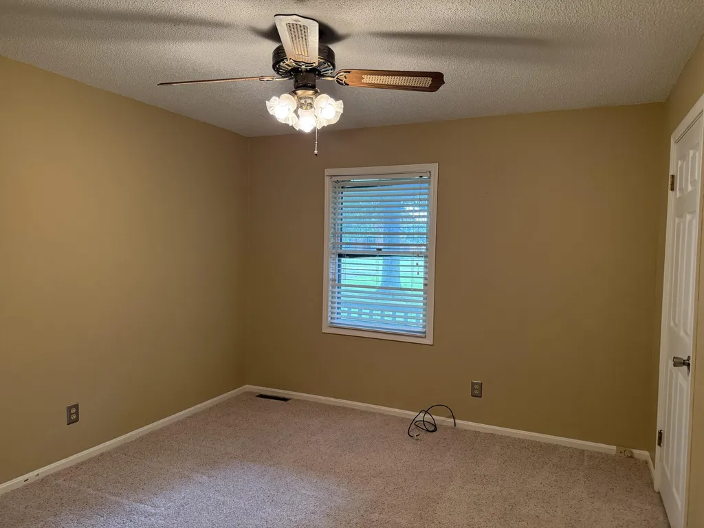 338 Natchez Trace Mayfield KY 42066