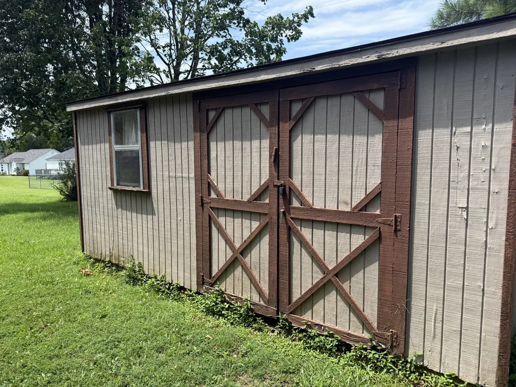 338 Natchez Trace Mayfield KY 42066