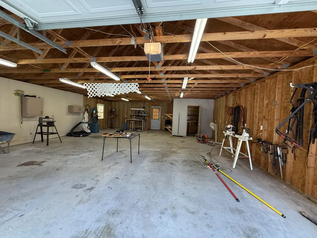 338 Natchez Trace Mayfield KY 42066