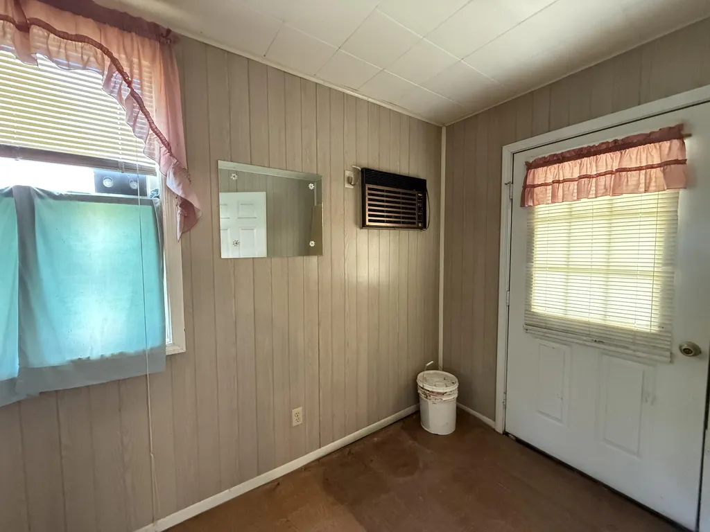338 Natchez Trace Mayfield KY 42066