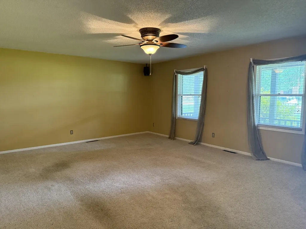 338 Natchez Trace Mayfield KY 42066