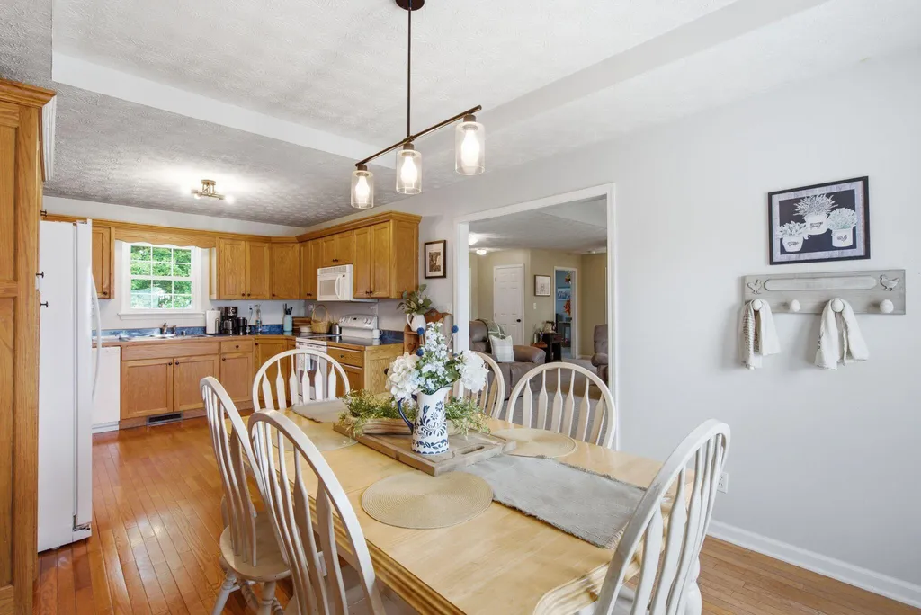 412 Pope Avenue Harrodsburg KY 40330