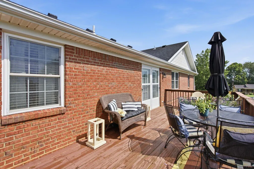 412 Pope Avenue Harrodsburg KY 40330
