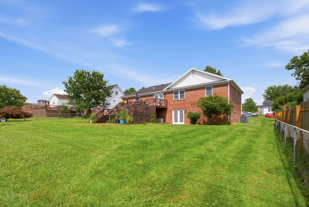 412 Pope Avenue Harrodsburg KY 40330