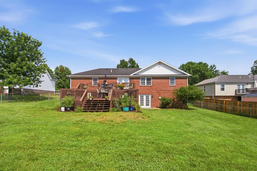 412 Pope Avenue Harrodsburg KY 40330