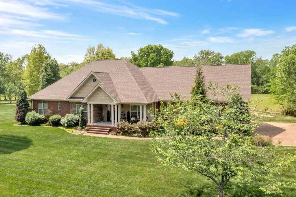 1316 Oak Hill Drive Murray KY 42071