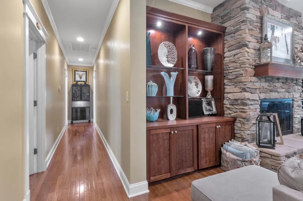 1316 Oak Hill Drive Murray KY 42071