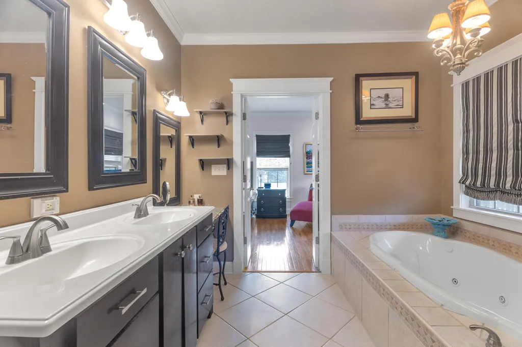 1316 Oak Hill Drive Murray KY 42071