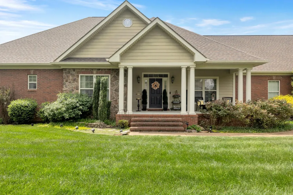 1316 Oak Hill Drive Murray KY 42071