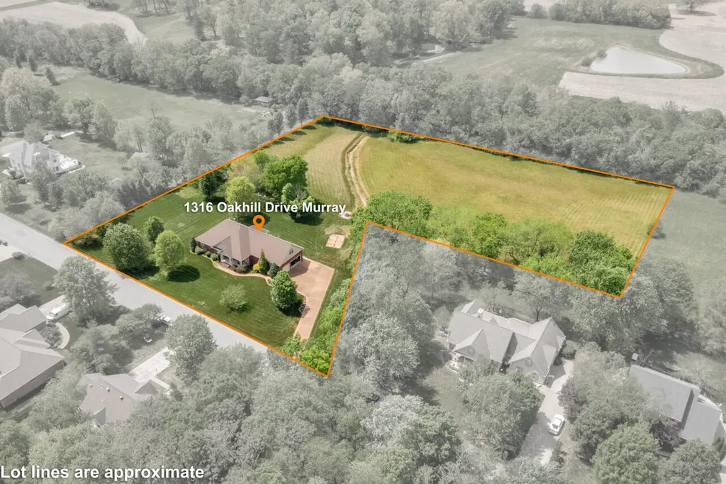 1316 Oak Hill Drive Murray KY 42071