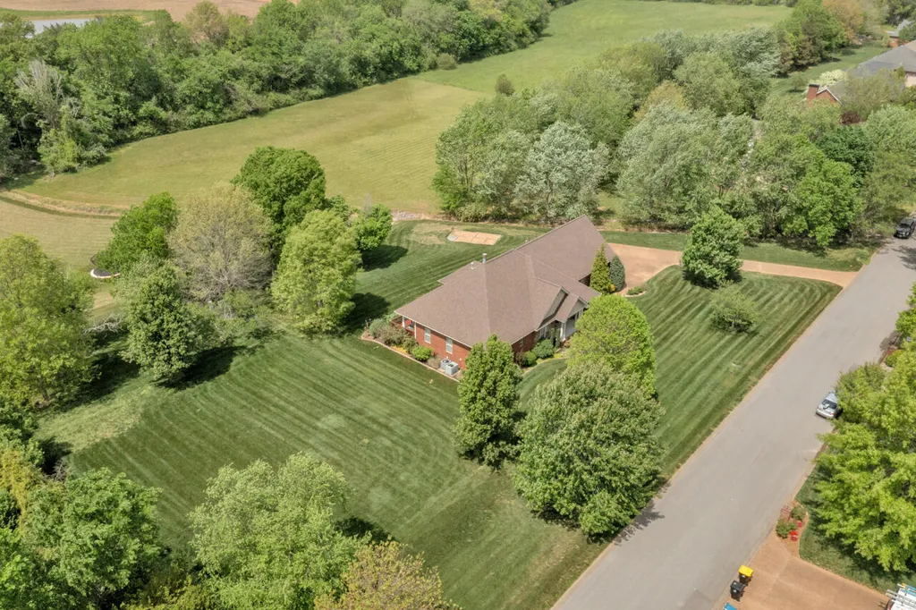 1316 Oak Hill Drive Murray KY 42071