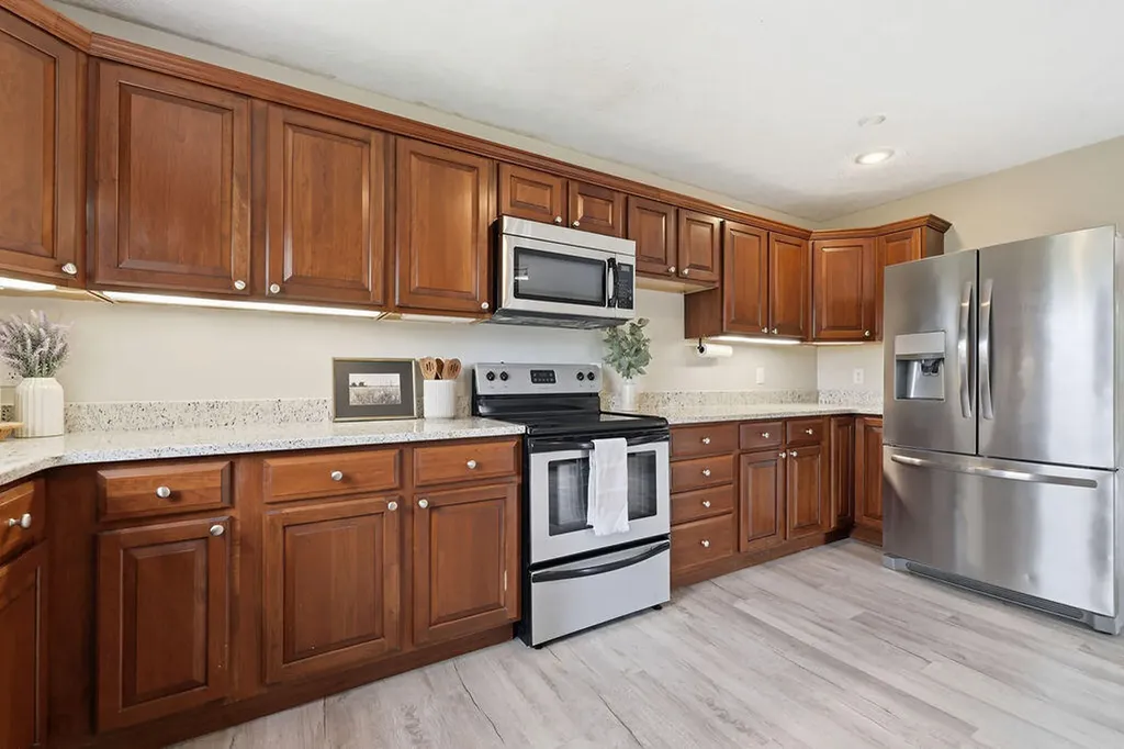 97 Camelot Drive Cadiz KY 42211