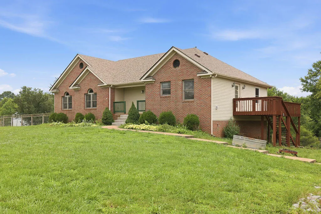 97 Camelot Drive Cadiz KY 42211