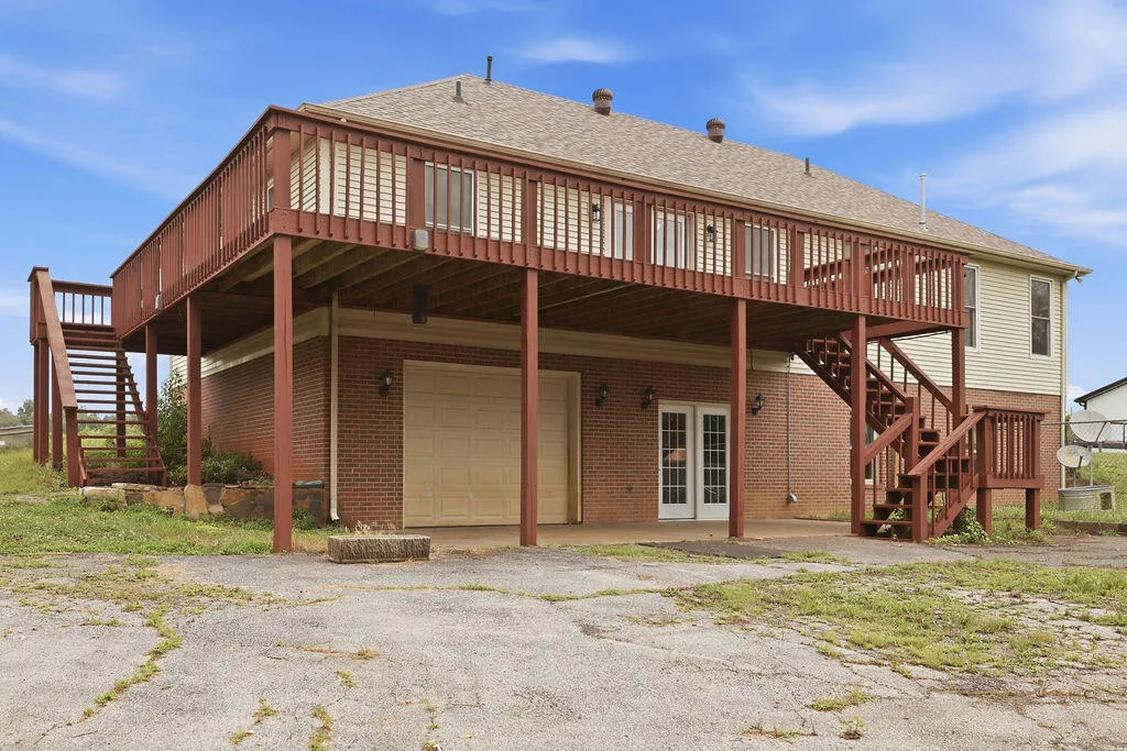 97 Camelot Drive Cadiz KY 42211