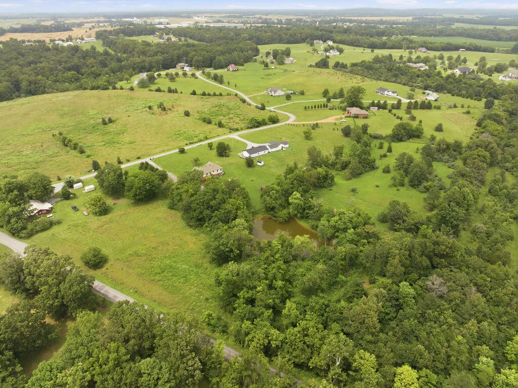 97 Camelot Drive Cadiz KY 42211