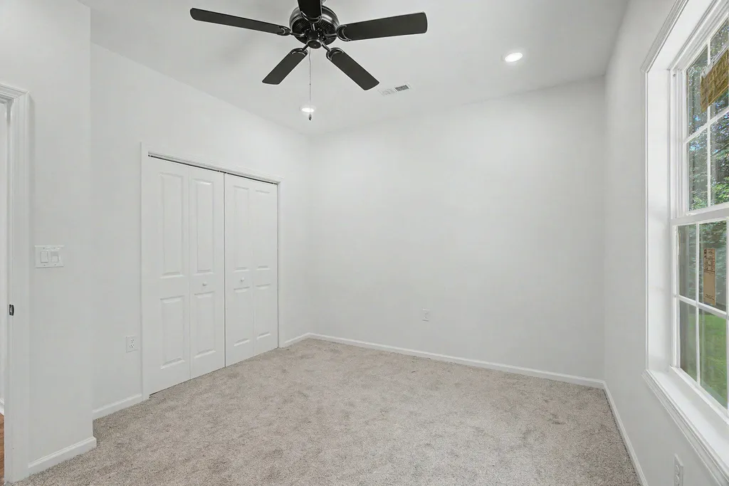 318 318 Pine Hill Dr Drive Hopkinsville KY 42240