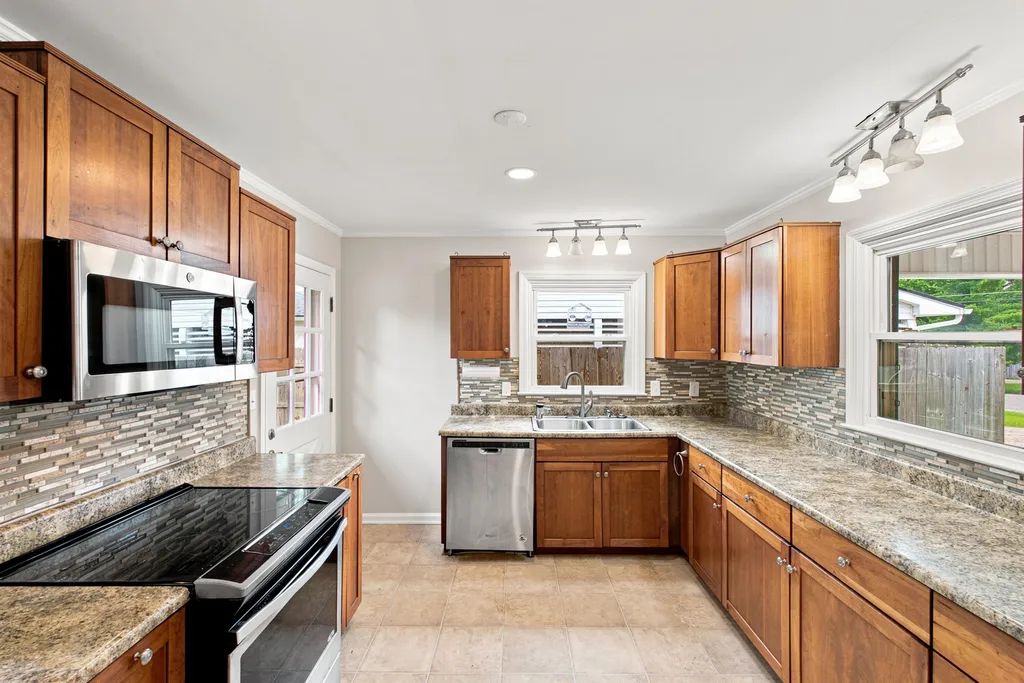 403 Wallace Court Richmond KY 40475