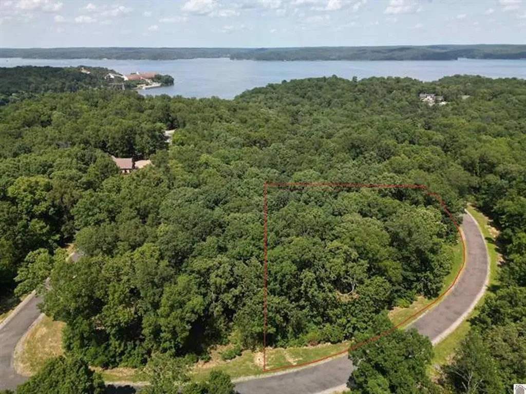 Lot 36 Hawkridge Road Murray KY 42071
