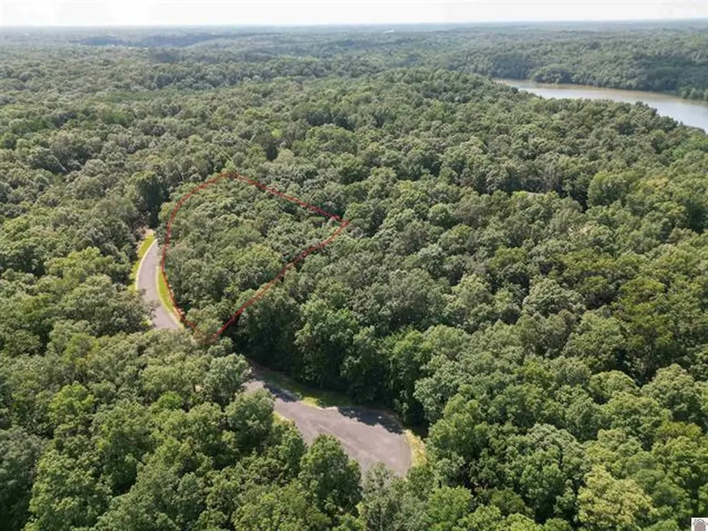 Lot 36 Hawkridge Road Murray KY 42071