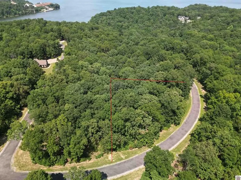 Lot 36 Hawkridge Road Murray KY 42071