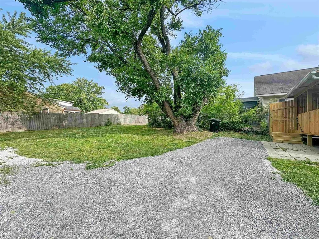 306 S 6th Street Murray KY 42071