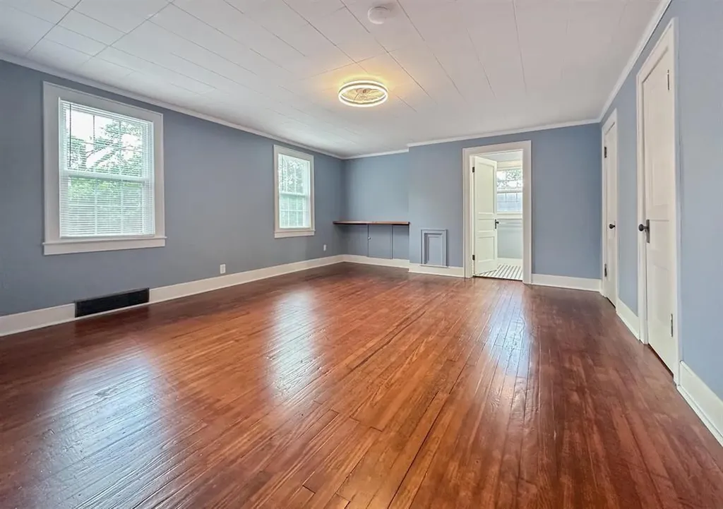 306 S 6th Street Murray KY 42071
