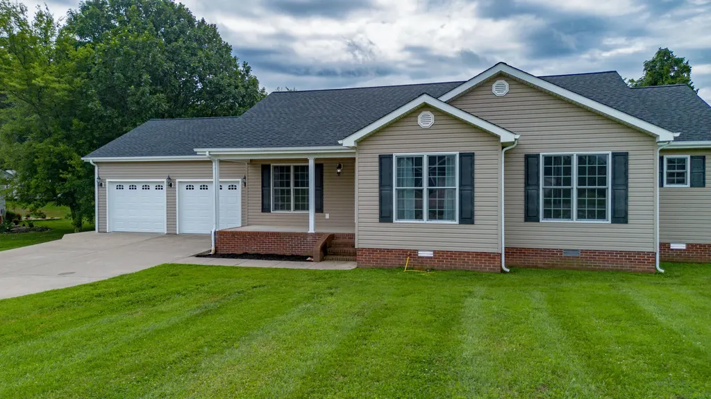 224 Hunters Lane Calvert City KY 42029
