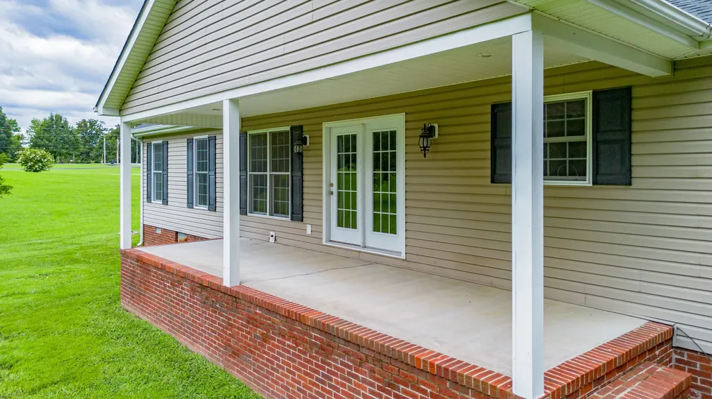 224 Hunters Lane Calvert City KY 42029