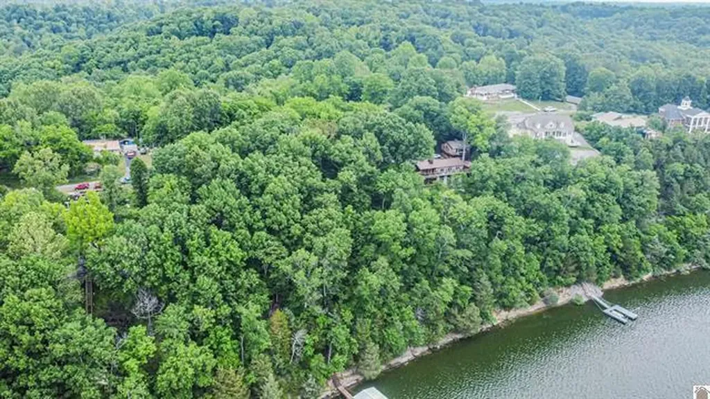 Lot 6 & 7 Deer Run Road Eddyville KY 42038