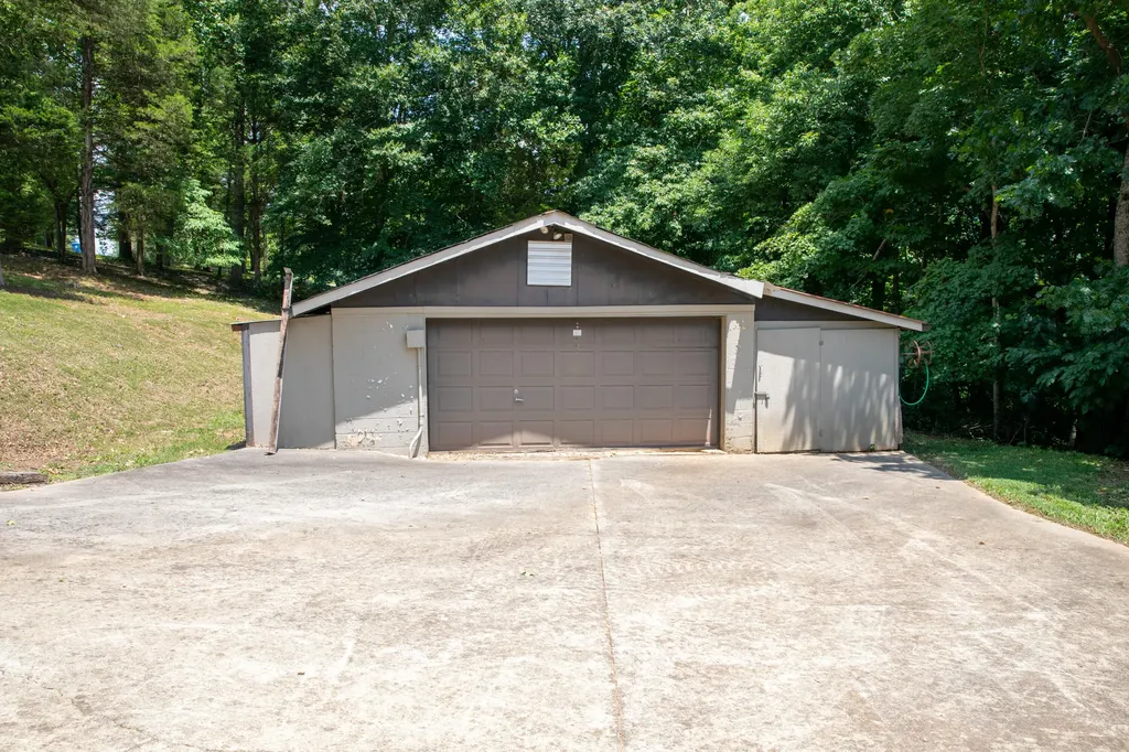 8882 Highway 761 Nancy KY 42544